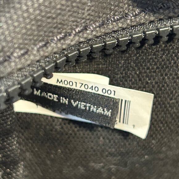 Marc Jacobs Adjustable Strap Crossbody "The Camera Bag" - Picture 9 of 12